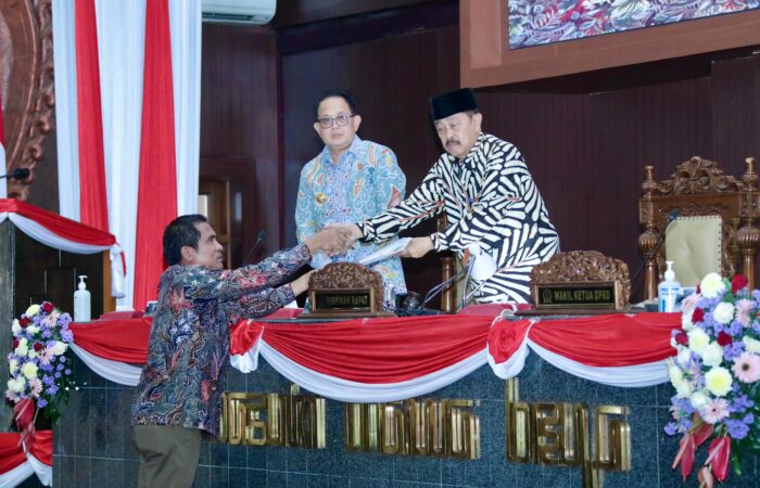 Pj. Gubernur Adhy Dukung Penyusunan Raperda Kawasan Tanpa Rokok di Jatim