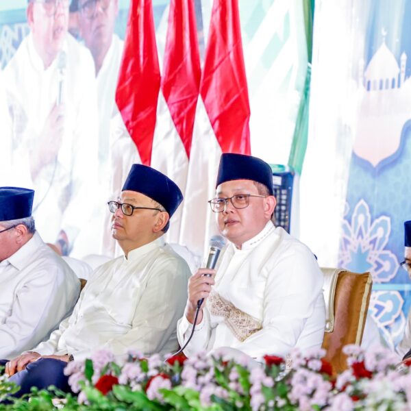 Jelang Tahun Baru 2025, Pj. Gubernur Jatim Gelar Dzikir, Sholawatan dan Doa Bersama di Masjid Al Akbar Surabaya